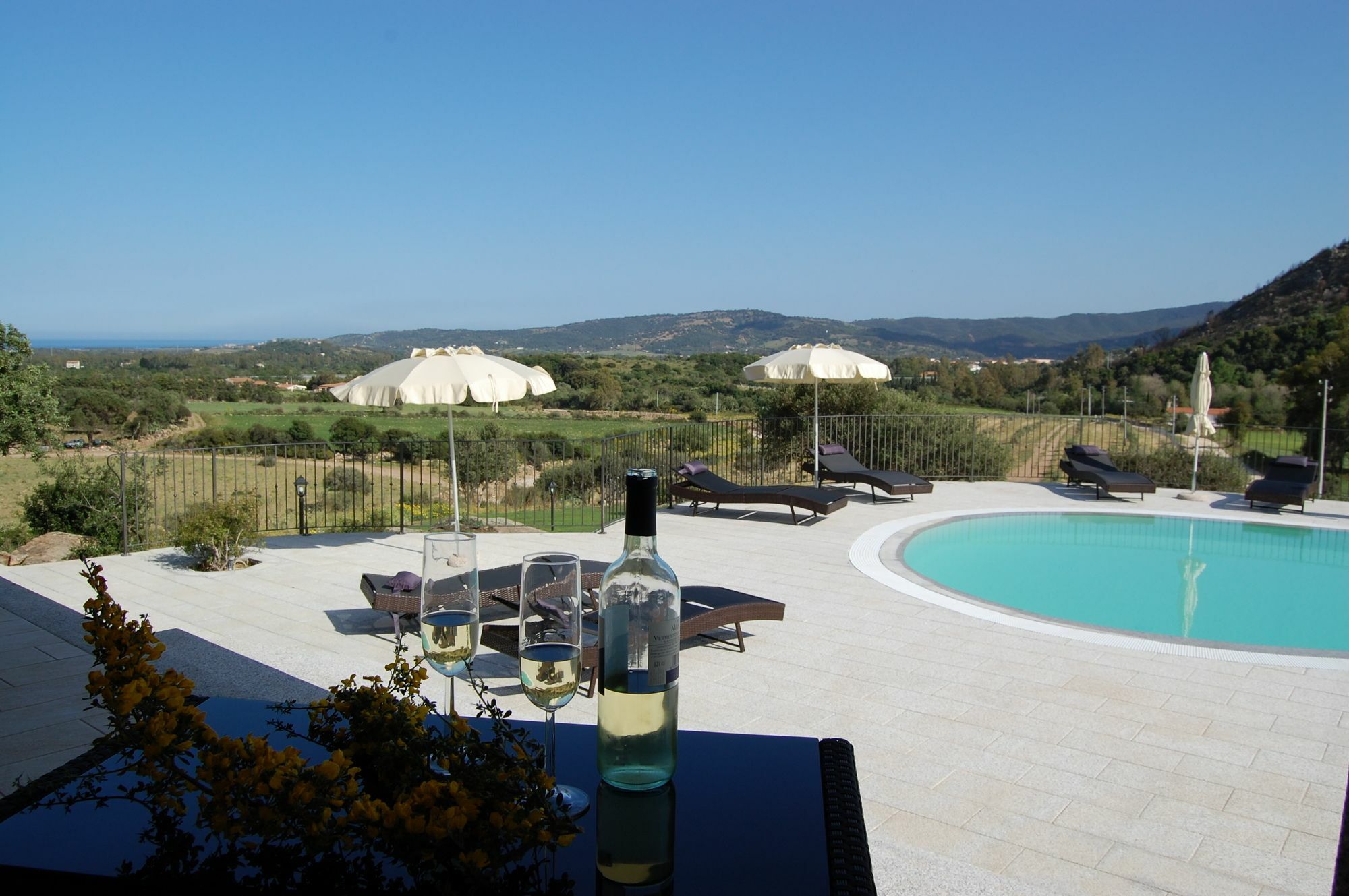 Case Vacanze Nioleo - Apartments And Pool Siniscola Extérieur photo